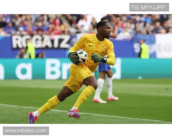 迈尼昂的崛起与挑战:探索这位足球守门员的职业生涯与未来展望