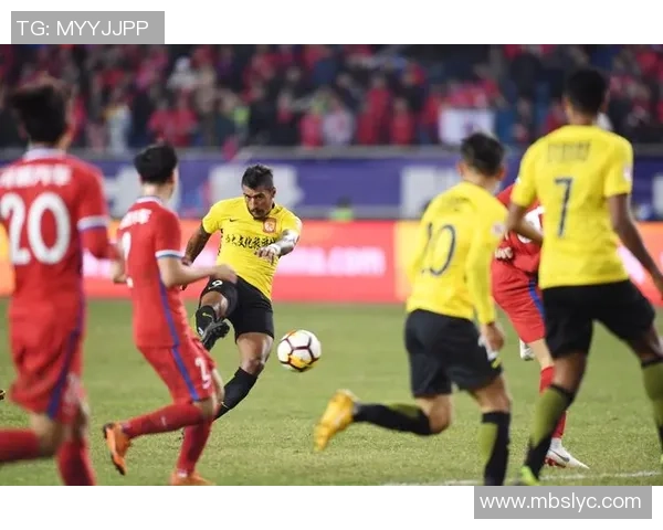 重庆与广州恒大精彩对决全场录像回放及精彩瞬间分析